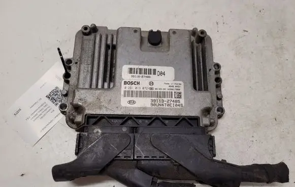 KIA Carens I Engine control unit/module 3911627485 0281013072 86050431
