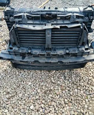 Renault Trafic III (X82) Radiator support slam panel 
