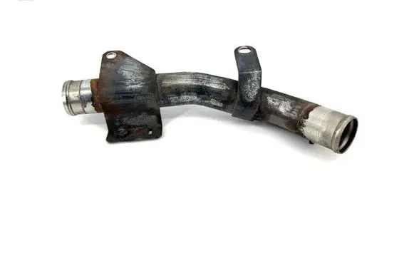 Engine coolant pipe/hose