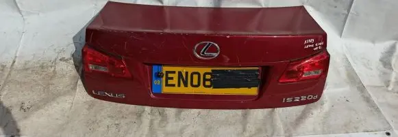 Lexus IS 220D-250-350 Tailgate/trunk/boot lid Raudona