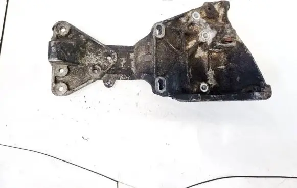 Ford Mondeo MK IV Engine mounting bracket 30731516