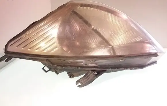 Ford Focus Headlight/headlamp 304311144L