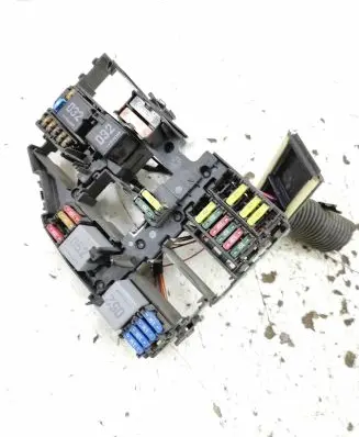 Mercedes-Benz E C207 W207 Fuse module A1179069601 N22540 ZGS005