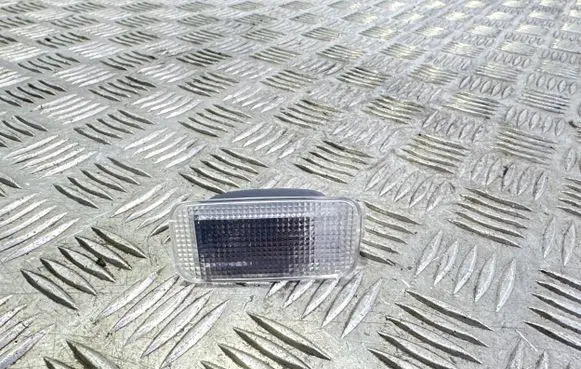 Toyota Auris E180 Other interior light 8133005050