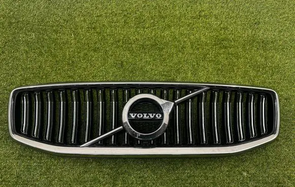 Volvo V60 Front grill 32132216