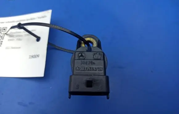 Mercedes-Benz C W203 Camshaft position sensor A0031539728