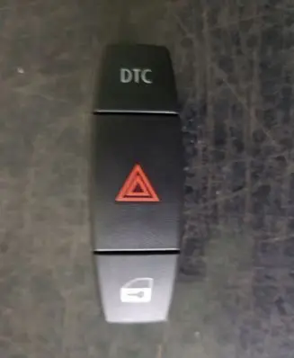 BMW 1 E81 E87 Hazard light switch 6945603