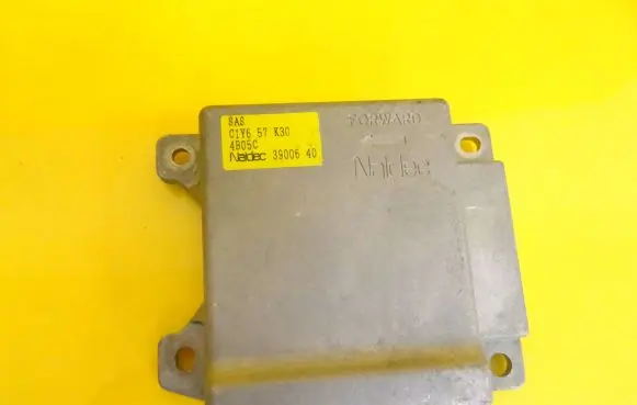Mazda Premacy Airbag control unit/module C1Y657K30 3900640