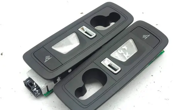 Porsche Cayenne (92A) Rear seat light