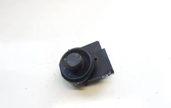 Wing mirror switch