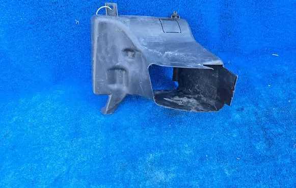 BMW 7 F01 F02 F03 F04 Radiator trim 7184158