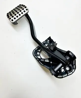 Mercedes-Benz E W213 Brake pedal A2052900800 A2052904501