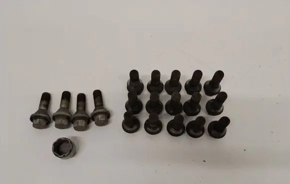 Volvo S90, V90 Nuts/bolts 