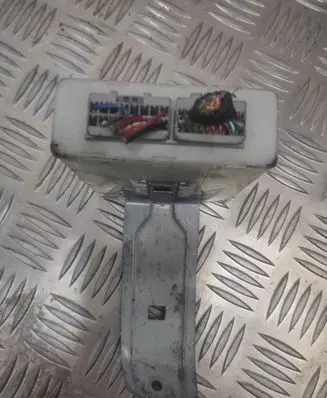 Nissan X-Trail T30 Door central lock control unit/module 285508H715