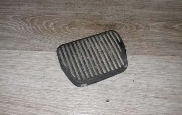 Volvo V70 Brake pedal 3516078