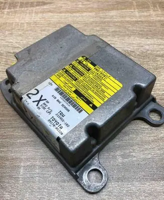Toyota Avensis T250 Airbag control unit/module 8917005220 215955102