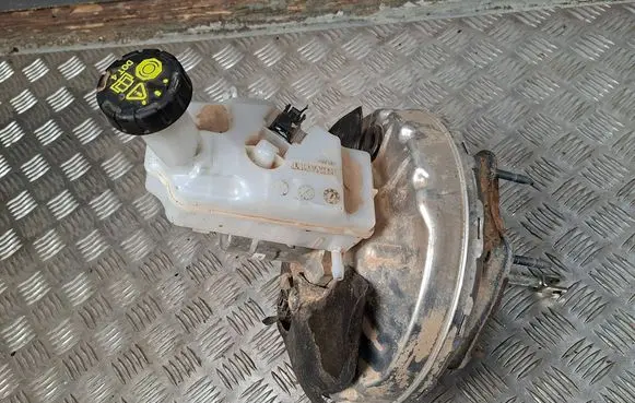 Renault Captur II Brake booster 472106191R 216078205 2106191