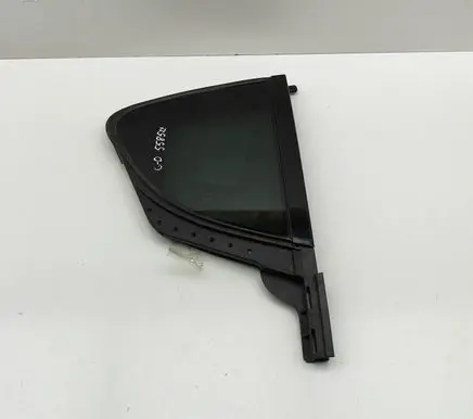 Alfa Romeo Stelvio Rear side window 50552735