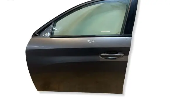 Peugeot 208 II Front door 
