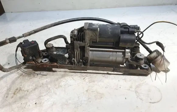 BMW 5 E60 E61 Air suspension compressor/pump 6789937 14178311 K0403806