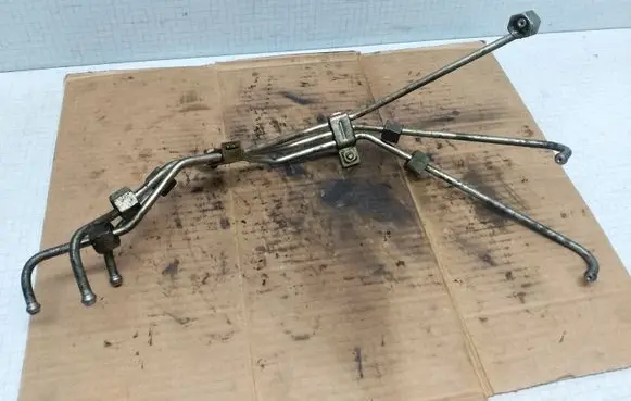 Audi A4 S4 B7 8E 8H Fuel line pipe