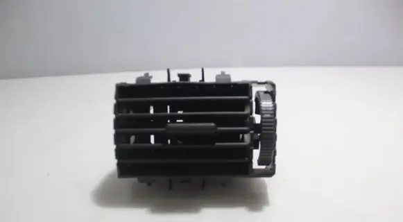 Skoda Octavia Mk1 (1U) Dashboard air vent grill cover trim 