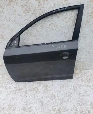 KIA Ceed Front door D257