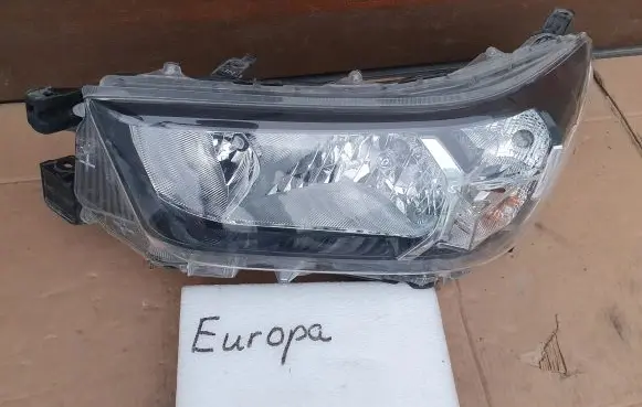 Toyota Hilux VIII Headlight/headlamp 811500KK60 928364030