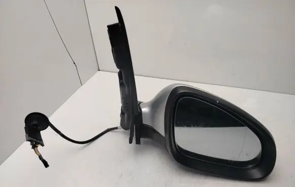 Opel Astra J Front door electric wing mirror