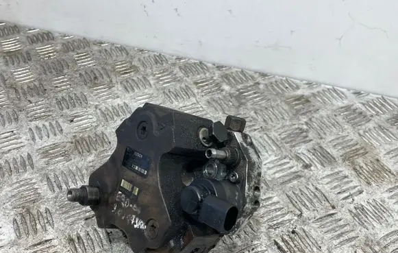 BMW 3 E90 E91 Fuel injection high pressure pump 415122 7798333 0445010146