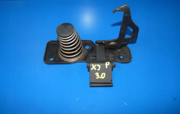 Jaguar XJ X351 Engine bonnet/hood lock/catch AW9316892