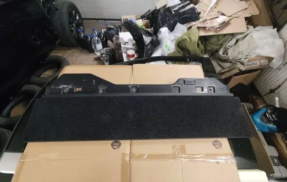 Trunk/boot floor carpet liner