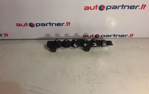 Volvo V50 Fuel main line pipe 9654592680