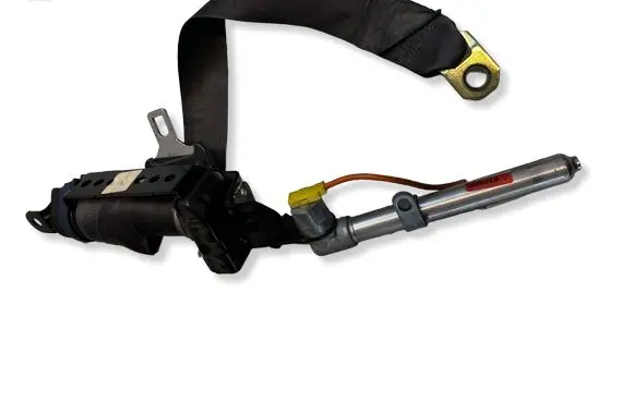 Volvo S40, V40 Front seatbelt 678