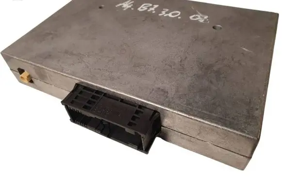 Audi A4 S4 B7 8E 8H Bluetooth control unit module 8P0862335Q