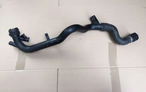 Audi Q5 SQ5 Engine coolant pipe/hose 03L121071B