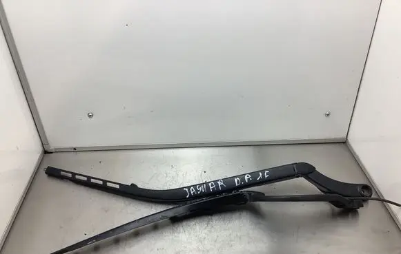 Jaguar XF X250 Front wiper blade arm 178168