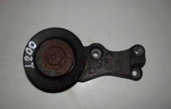 Mitsubishi L200 Generator/alternator belt tensioner 766778
