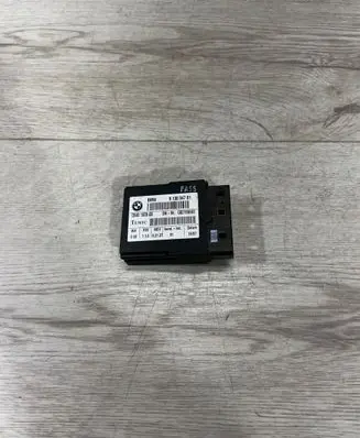 BMW 3 E92 E93 Seat belt warning relay 9130047 000198883 00401838C2