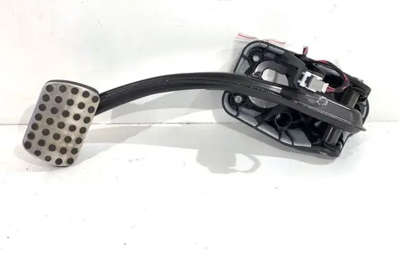 Mercedes-Benz ML W166 Brake pedal A1662900201