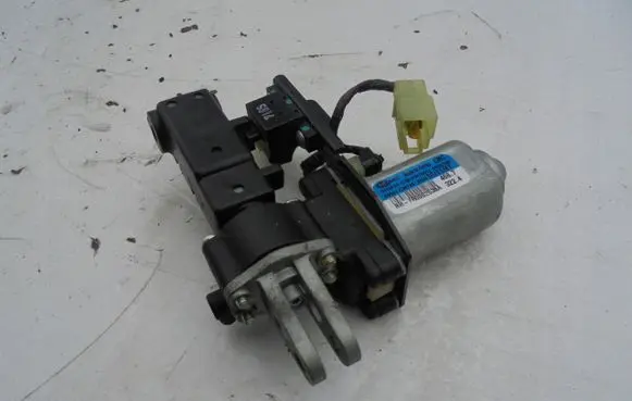 Hyundai Santa Fe Seat adjustment motor 