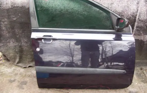 Fiat Stilo Front door