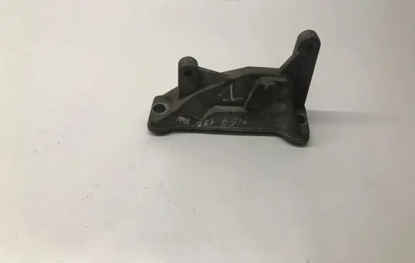 BMW X5 E70 Engine mounting bracket 13517805421 7805421