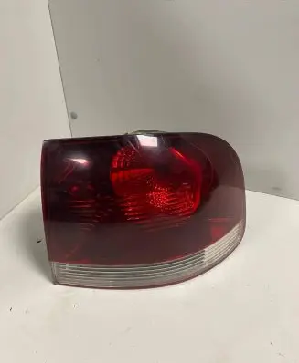 Volkswagen Touareg I Rear/tail lights 28258002 7L6945258