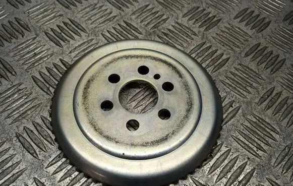 Toyota Auris 150 Alternator pulley 