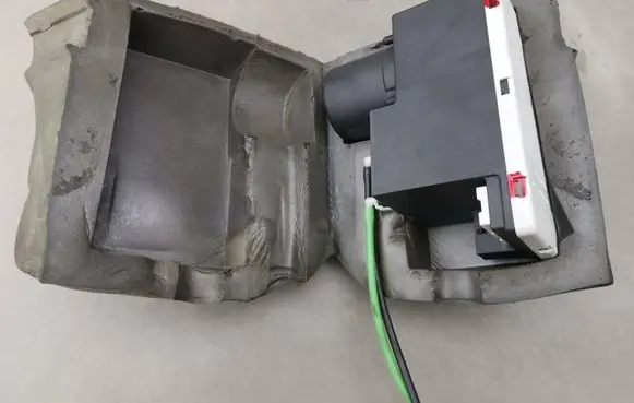 Audi A3 S3 8L Central locking vacuum pump 8L0862257A 1004030397