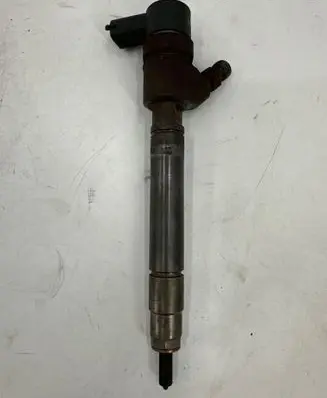 Fuel injector
