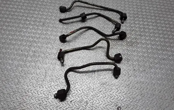 Peugeot 206 Fuel injector supply line/pipe 