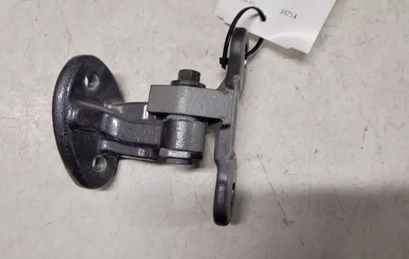 Volvo V50 Rear door lower hinge