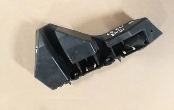Seat Leon (5F) Front bumper mounting bracket 5F0807050A